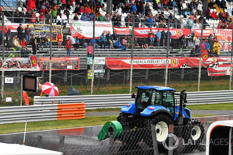 Tractor dries the track
