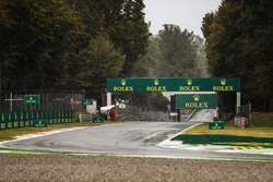 The wet track at the Ascari chacane