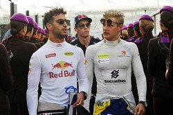 Daniel Ricciardo, Red Bull Racing with Marcus Ericsson, Sauber F1 Team on the drivers parade