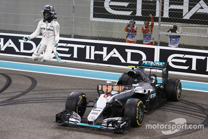 Second placed Nico Rosberg, Mercedes AMG F1 W07 Hybrid celebrates his World Championship at the end 