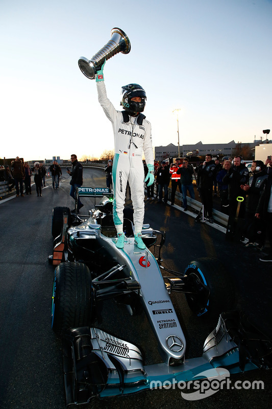 World Champion Nico Rosberg celebrates