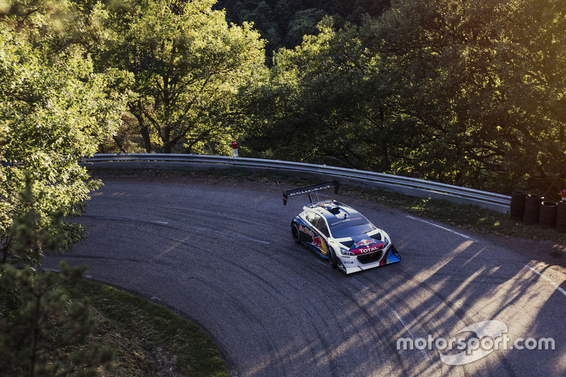 Sébastien Loeb, Peugeot 208 T16 Pikes Peak