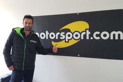 Ivan Ballinari nella redazione di Motorsport.com Svizzera