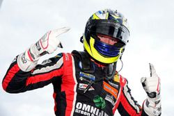 El ganador de la carrera Joel Eriksson, Motopark Dallara F317 - Volkswagen