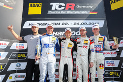 Podium: 1. Harald Proczyk, HP Racing, Opel Astra TCR, 2. Mike Halder, Wolf-Power Racing, Seat Leon TCR, 3, Steve Kirsch, Honda Team ADAC Sachsen, Honda Civic Type R-TCR, Bester Rookie Luca Engstler, Liqui Moly Team Engstler, VW Golf GTI TCR