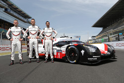 #1 Porsche Team Porsche 919 Hybrid: Neel Jani, Andre Lotterer, Nick Tandy