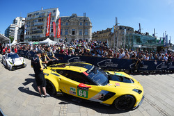 #64 Corvette Racing Corvette C7.R: Oliver Gavin, Tommy Milner, Marcel Fassler