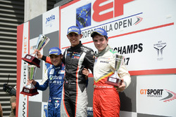Podium: race winner Harrison Scott, RP Motorsport, second place Devlin DeFrancesco, Carlin Motorsport, third place Thiago Vivacqua, Campos Racing