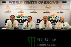 Jim Campell, Chevrolet; Richard Childress; Dueño de Richard Childress Racing, Chip Ganassi, Dueño de