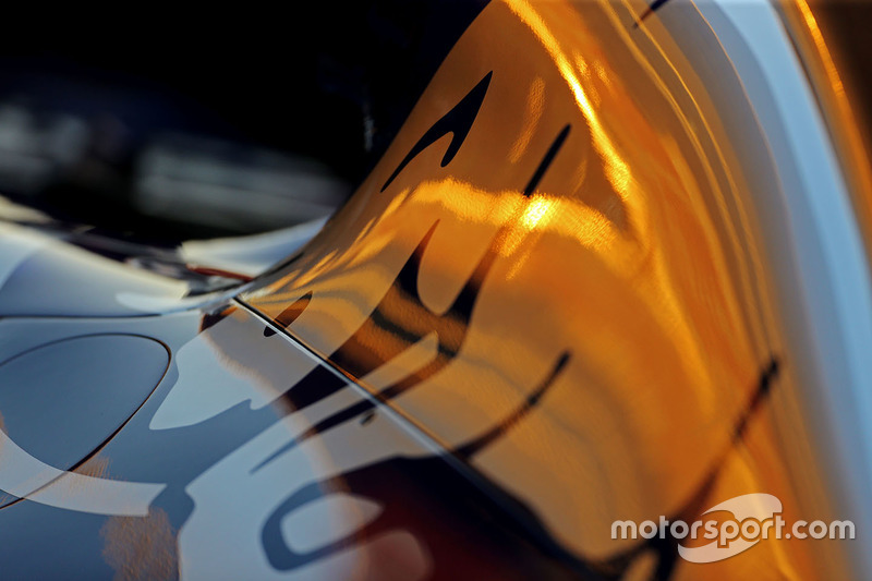 Scuderia Toro Rosso STR12 detail