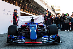 Daniil Kvyat, Carlos Sainz Jr., Scuderia Toro Rosso STR12