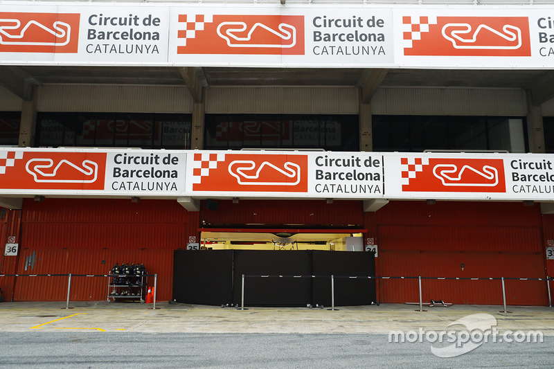 The pit lane and garage at the Circuit de Catalunya