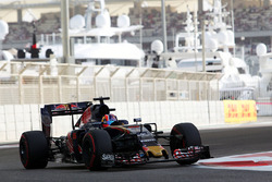 Daniil Kvyat, Scuderia Toro Rosso STR11