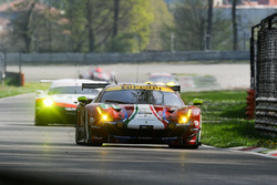 #71 AF Corse Ferrari 488 GTE: Davide Rigon, Sam Bird