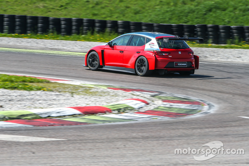 Seat Leon Cup Racer