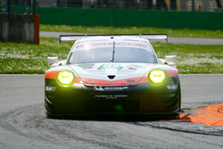 #92 Porsche Team Porsche 911 RSR: Michael Christensen, Kevin Estre