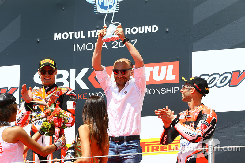 Podio: ganador de la carrera Chaz Davies, Ducati Team, tercer lugar Marco Melandri, Ducati Team