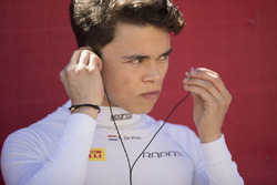 Nyck De Vries, Rapax