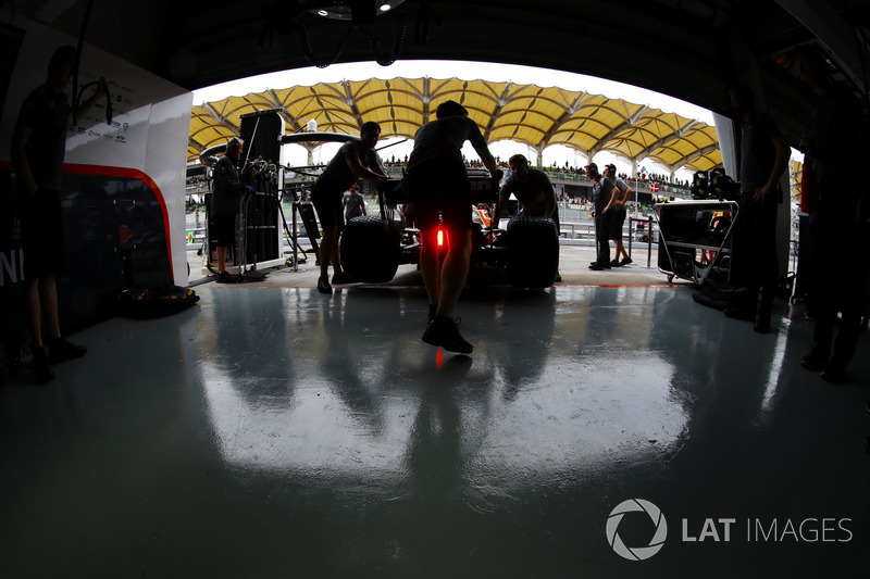 Fernando Alonso, McLaren MCL32