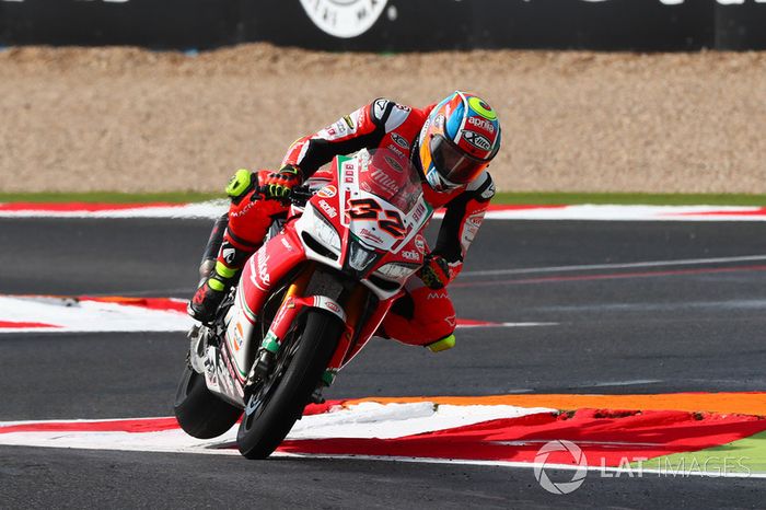 Lorenzo Savadori, Milwaukee Aprilia