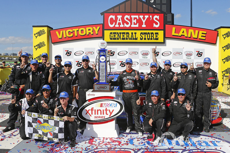 Ganador de la carrera Ryan Preece, Joe Gibbs Racing Toyota