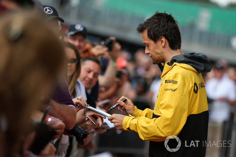 Jolyon Palmer, Renault Sport F1 Team meets the fans at the autograph session and signs autographs