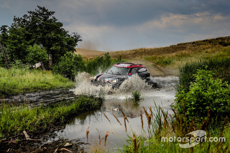 #101 X-Raid Team Mini: Yazeed Al-Rajhi, Tom Colsoul