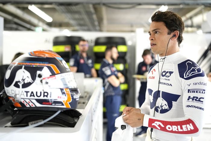 Nyck de Vries fue precisamente el sustituto de Pierre Gassly en AlphaTauri, pero solo duró diez carreras, en las que no puntuó y tras las que Red Bull pensó que sería mejor dar el asiento a Ricciardo con vistas a 2024