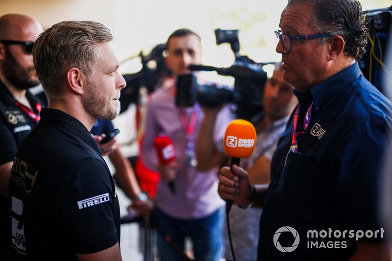 Kevin Magnussen, Haas F1 speaks with the media
