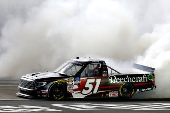 Race Winner Kyle Busch, Kyle Busch Motorsports, Toyota Tundra Cessna
