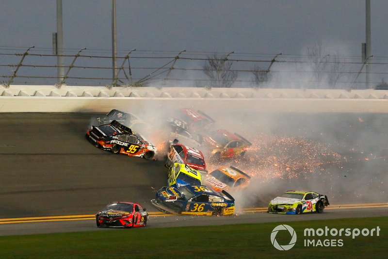 Martin Truex Jr., Joe Gibbs Racing, Toyota Camry Bass Pro Shops, Ryan Blaney, Team Penske, Ford Mustang Menards/Peak, Ryan Newman, Roush Fenway Racing, Ford Mustang Oscar Mayer Deli Fresh and Matt DiBenedetto, Leavine Family Racing, Toyota Camry Procore crash