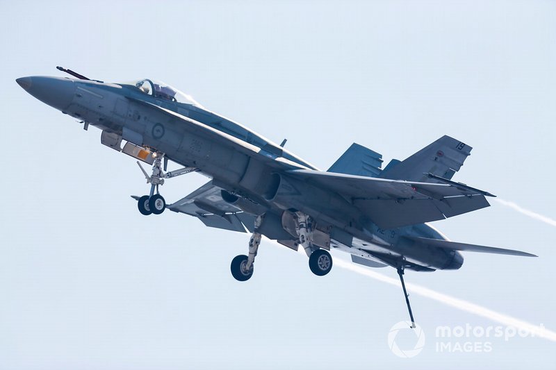 Un F / A-18A Hornet de 77 Squadron RAAF