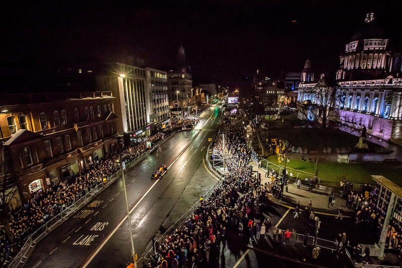 David Coulthard, Red Bull Racing in front of Belfast City Hall