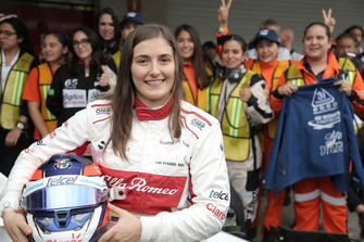 Tatiana Calderon, Sauber C37 Test sürücüsü