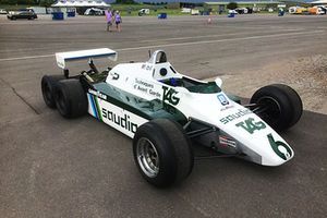 Williams FW08B