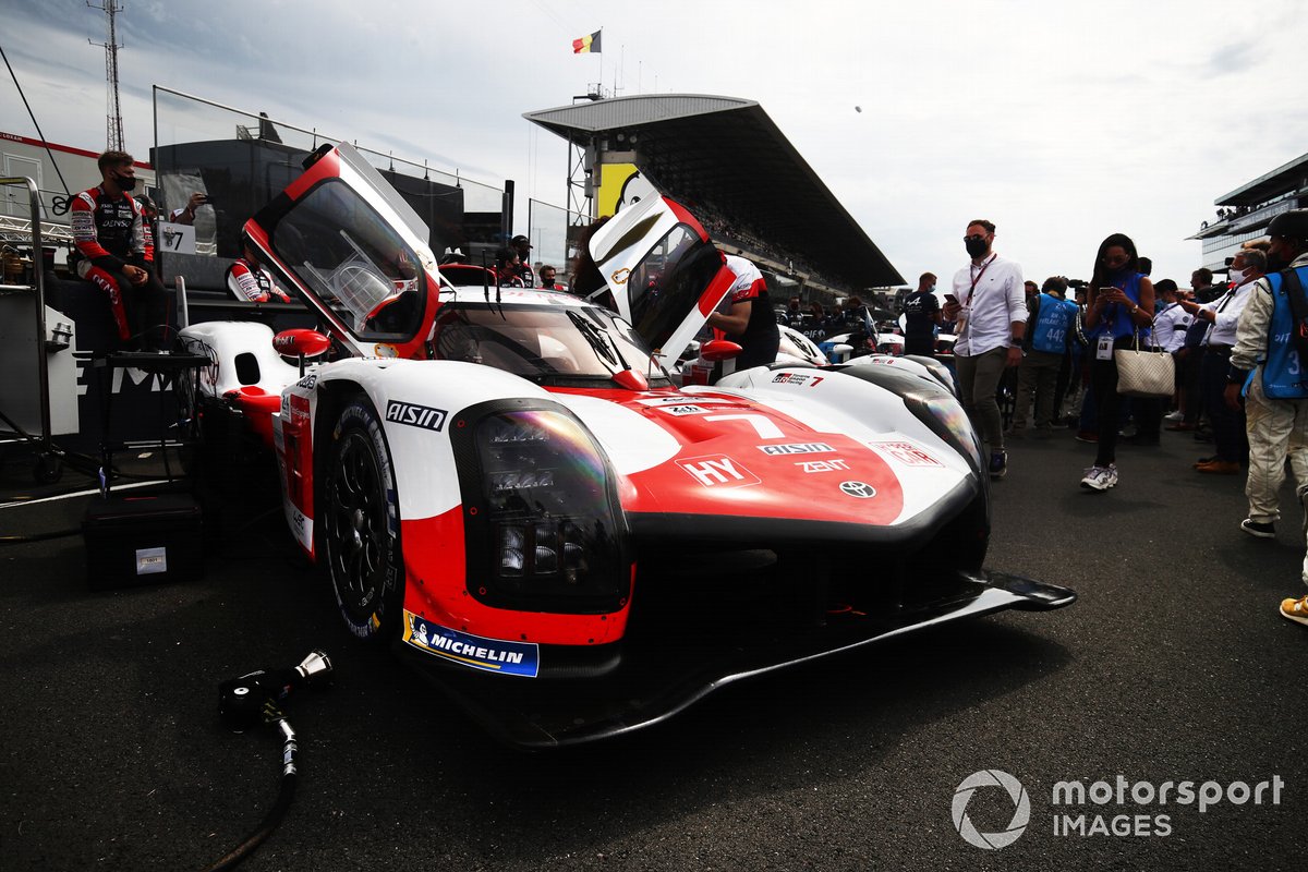 #7 Toyota Gazoo Racing Toyota GR010 - Hybrid Hypercar, Mike Conway, Kamui Kobayashi, José María López
