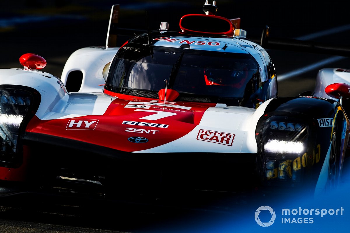 #7 Toyota Gazoo Racing Toyota GR010 - Hybrid Hypercar de Mike Conway, Kamui Kobayashi, Jose Maria Lopez