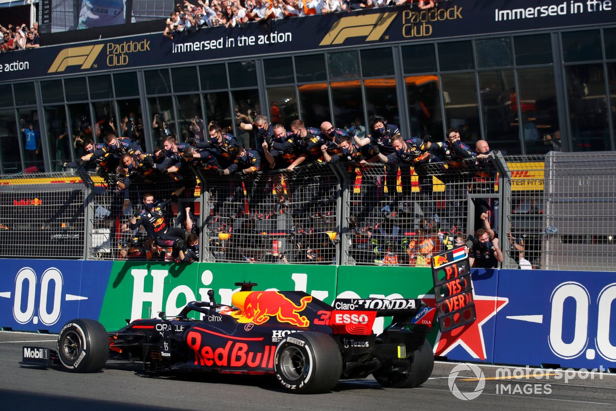 Max Verstappen, Red Bull Racing RB16B vince il GP d'Olanda