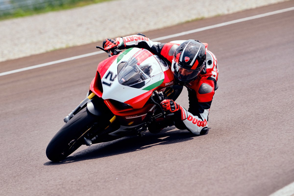 Ducati Panigale V2 Bayliss