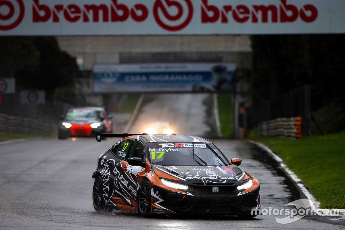 Martin Ryba, Brutal Fish Racing Team, Honda Civic Type R FK7 TCR