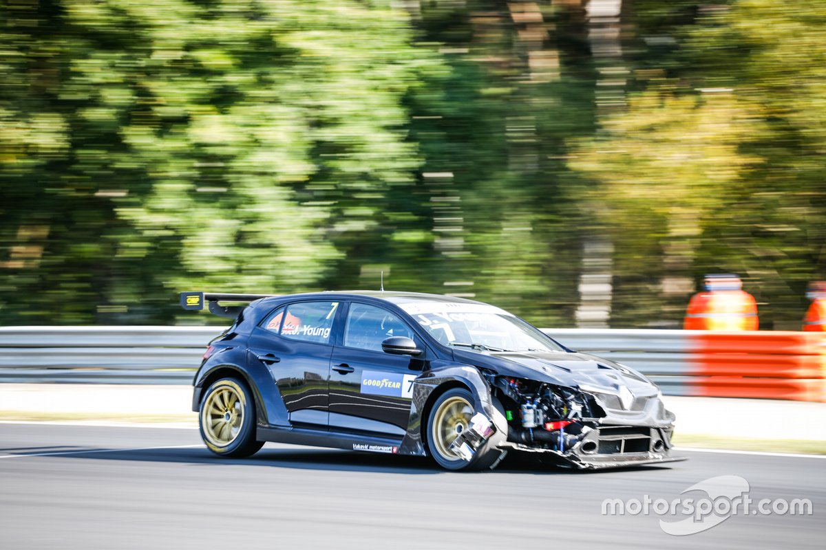 Jack Young, Vukovic Motorsport Renault Megane RS