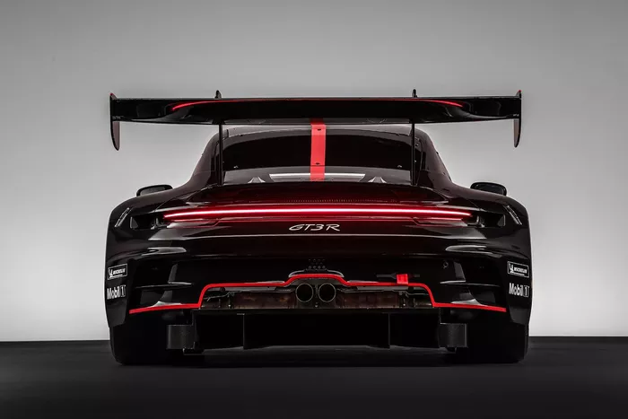 Porsche 911 GT3-R