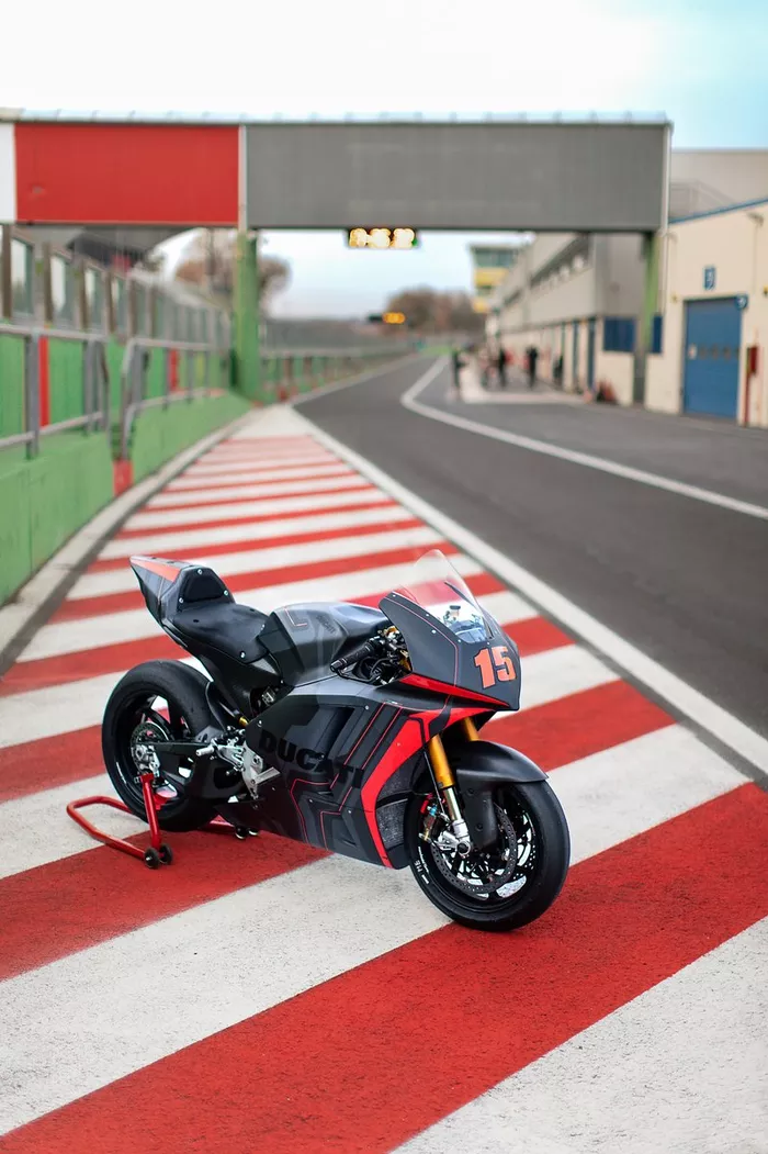 Ducati MotoE V21L