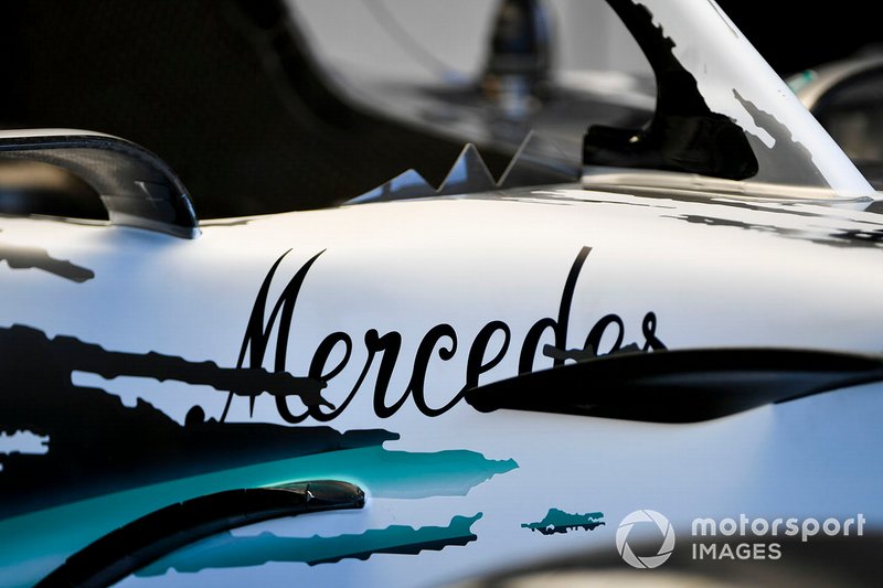 Detalle de la decoración del Mercedes AMG F1 W10