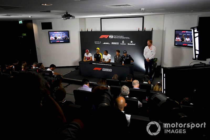 Antonio Giovinazzi, Alfa Romeo Racing, Daniel Ricciardo, Renault F1 Team, Lewis Hamilton, Mercedes AMG F1, Lando Norris, McLaren y George Russell, Williams Racing en la Conferencia de Prensa