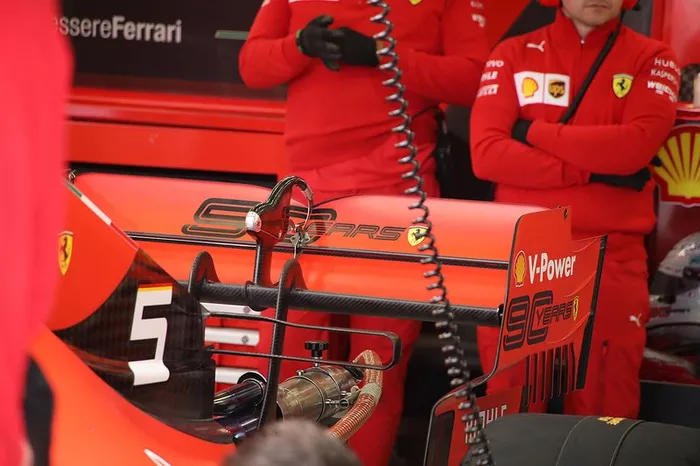 Detalle del alerón trasero de Sebastian Vettel, Ferrari SF9