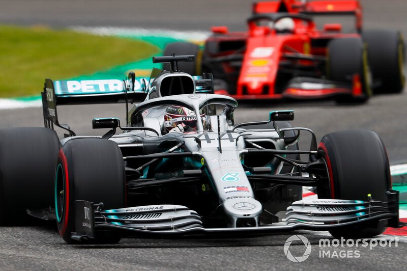 Lewis Hamilton, Mercedes AMG F1 W10, Sebastian Vettel, Ferrari SF90