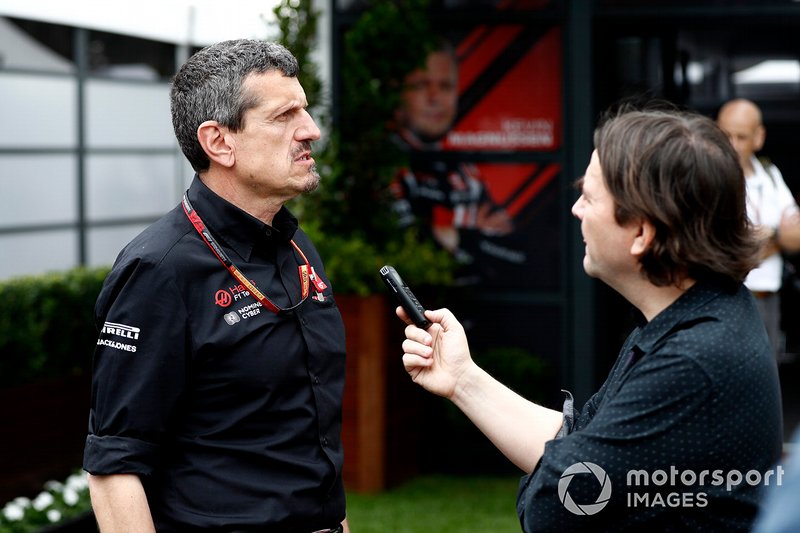 Guenther Steiner, Team Principal, Haas F1 talks to the press 