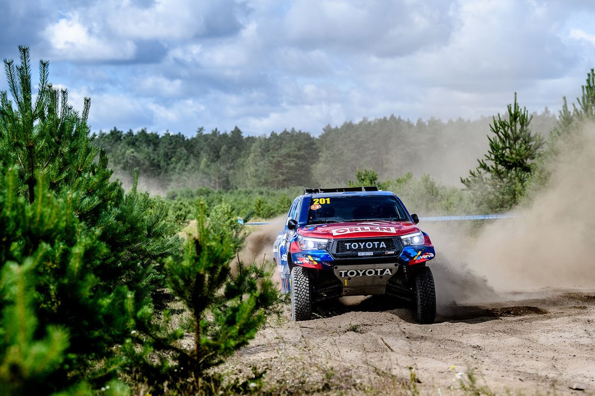 Kuba Przygoński, Timo Gottschalk, Toyota Hillux