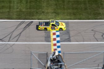 Race Winner Matt Crafton, ThorSport Racing, Ideal Door/Menards Ford F-150